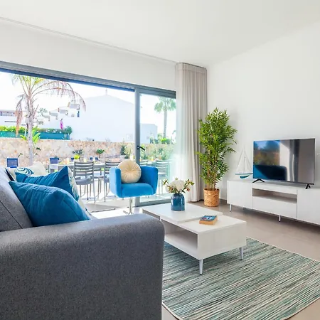 Holiday Home In Algarve With Heated Pool אלבופיירה