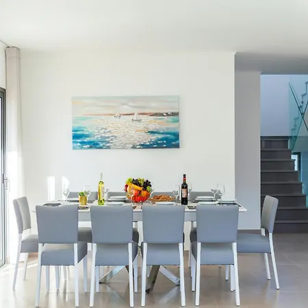 Holiday Home In Algarve With Heated Pool * אלבופיירה