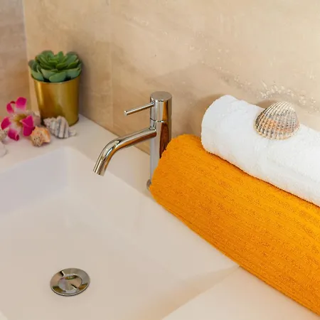 Holiday Home In Algarve With Heated Pool וילה